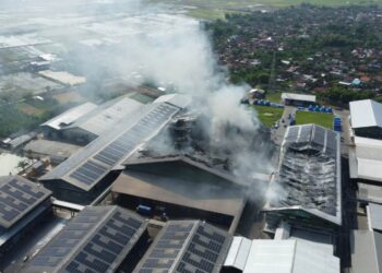 Kebakaran di Pabrik Dua Kelinci Pati Padam Setelah 11 Jam