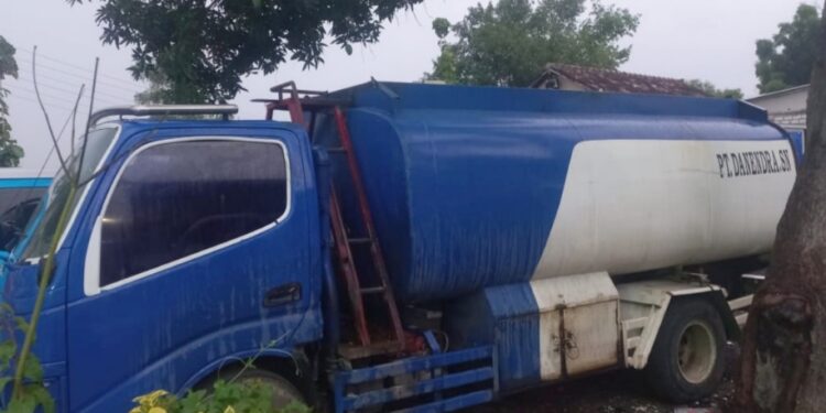 Polres Rembang Bungkam Usai Gerebek Truk Tangki Minyak Ilegal