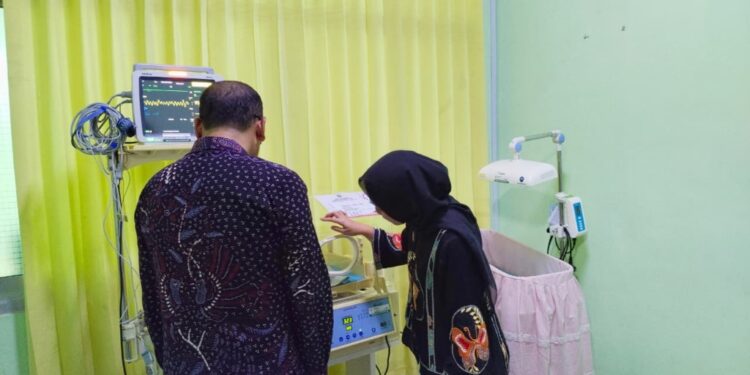 Bayi Malang yang Ditemukan di Tempat Sampah di Puri Pati Kondisinya Sehat