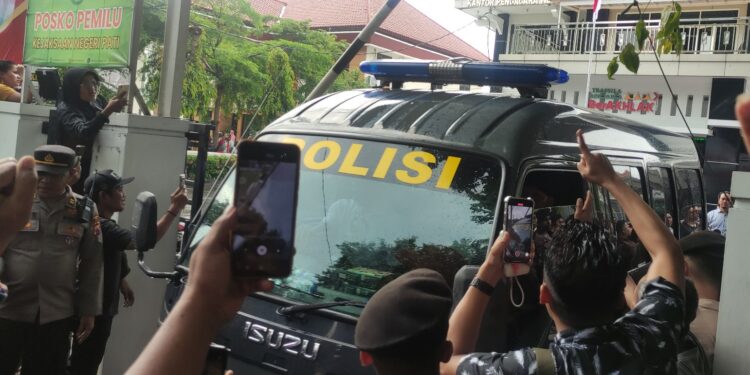 Kasus Dilimpahkan, Penahanan Botok Cs Dipindah dari Polda Jateng ke Lapas Pati