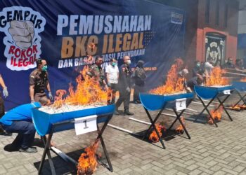Musnahkan Rokok Bodong Senilai Rp14 Miliar, Bea Cukai: Wujud Komitmen