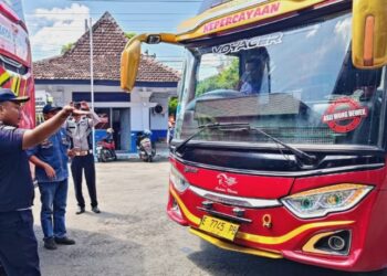 Jelang Nataru, Tim Gabungan Gelar Ramp Check Angkutan Umum di Rembang