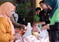 Dijual Lebih Murah, Emak-Emak di Kudus Serbu Pasar Murah Jelang Natal