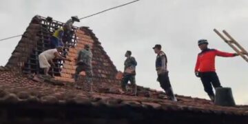 Angin Puting Beliung Terjang Gebang Pati, Puluhan Rumah Rusak