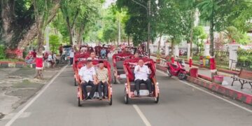 Bupati Grobogan Pimpin Konvoi Becak Listrik Bantuan Presiden Prabowo
