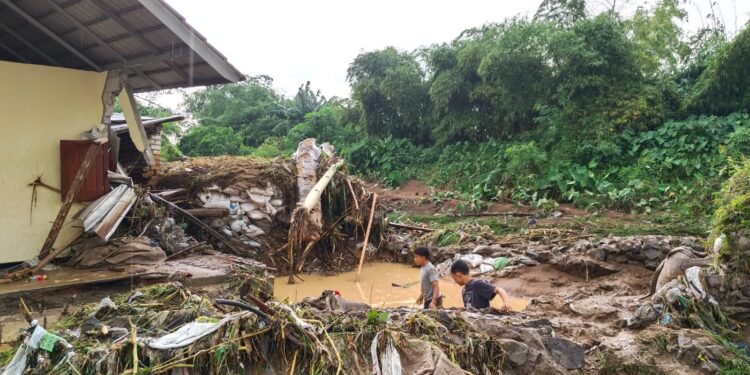 9 Kecamatan di Pati Diterjang Banjir hingga Tanah Longsor