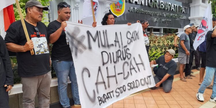 KPK OTT Sudewo, AMPB: Mulai Saiki Diurus Cah-cah, Bupati Pati Sido Sold Out