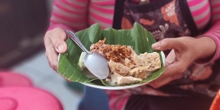 Sedap Gurihnya Lentog Tanjung, Kuliner Legendaris Khas Kudus untuk Sarapan