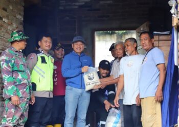 Bupati Sam’ani Lakukan Penanganan Terpadu Rumah Korban Longsor
