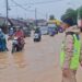 Banjir Rendam Jalur Pantura Ngembal Kudus, Banyak Motor Mogok