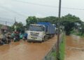 Jalan Pantura Widorokandang Pati Kebanjiran, Kemacetan Mengular hingga 2 Km