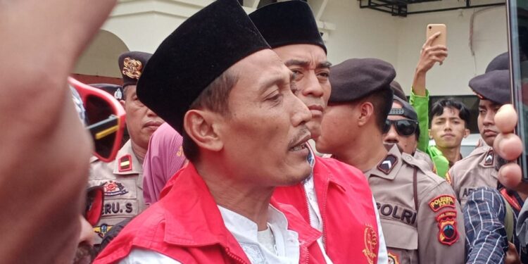 Kejari Pati Tolak Eksepsi Botok Cs, Sebut Masih Pakai KUHAP Lama