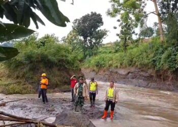 Pencarian orang hanyut di Sungai Kedung Dowo, Gunungwungkal, Pati