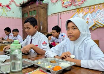 11 Bulan MBG di Rembang: 43 SPPG Sasar 104 Ribu Siswa