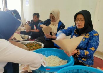 2 Dapur Umum Dinsos Pati Sediakan 6.000 Nasi Tiap Hari untuk Korban Banjir
