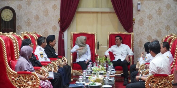 Bupati Jepara bertamu ke Bupati Demak