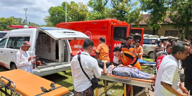 Siswa SMAN 2 Kudus diduga keracunan menu MBG