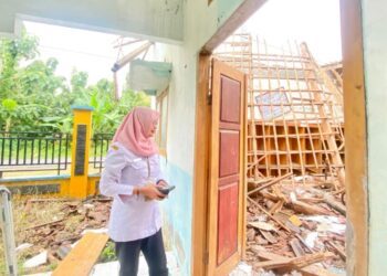 Kondisi salah satu sekolah rusak di Kabupaten Rembang