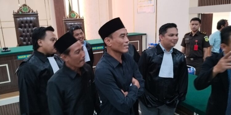 Kasus Blokir Pantura Pati-Rembang, Botok Cs Dituntut 10 Bulan Penjara