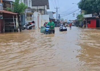 Tanggul Jebol, Banjir Mejobo Meluas ke Jalur Alternatif Kudus-Pati
