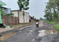 Keluhkan Jalan Rusak di Bapoh Pati, Warga: Saya Hampir Jatuh Terperosok