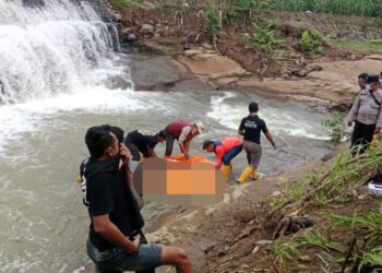 Warga Semirejo Pati Digegerkan Penemuan Mayat Tanpa Identitas di Sungai