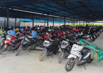 Warga 3 Desa di Batangan Pati Protes Parkir Belakang PT HWI, Bisa Sebabkan Macet