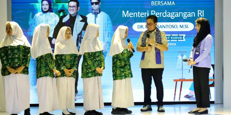 Mendag Dorong Desainer Muda Kudus Tembus Pasar Dunia Lewat Produk Lokal