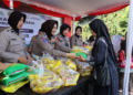 Ringankan Beban Warga Jelang Lebaran, Polres Kudus Obral Sembako di Alun-Alun