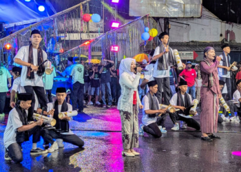Tetap Meriah Meski Hujan, Inilah Pemenang Festival Thong Thong Lek Rembang 2026