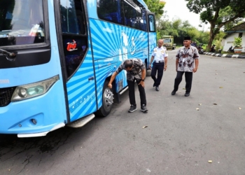 Pemkab Kudus Siapkan Mudik Gratis, Sam’ani Cek Kesiapan Armada