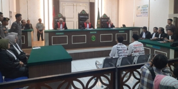 Botok-Teguh Divonis Bersalah dan Dipidana 6 Bulan, tapi Tak Perlu Dijalani