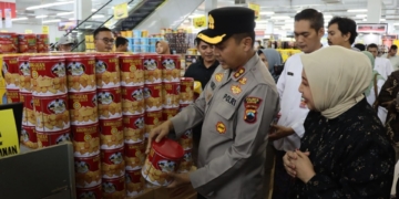 Kapolres Kudus Terjun Langsung Pantau Harga Pangan Jelang Lebaran