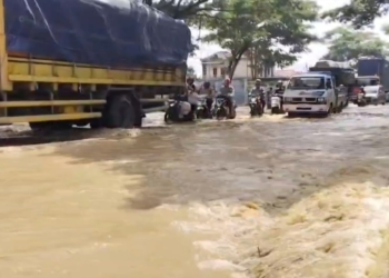 Banjir Kembali Rendam Pantura Pati-Rembang di Batangan, Lalu Lintas Sempat Padat