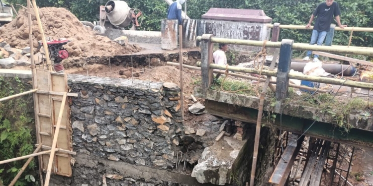 Bupati Kudus Targetkan Perbaikan Jembatan Menawan Tuntas Sebelum Lebaran