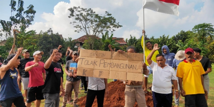 Gunakan Lapangan, Warga Sukobubuk Pati Tolak Pembangunan KDMP