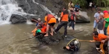 Libur Lebaran Berujung Maut, 2 Remaja Tenggelam di Air Terjun Watu Bobot Jepara