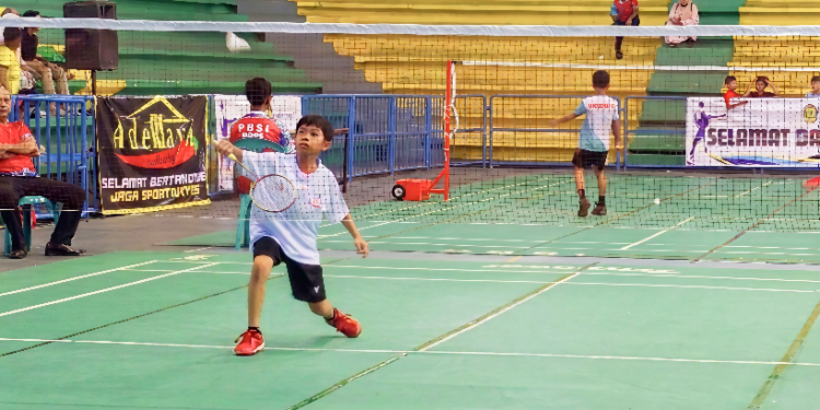 Sejarah! GOR Pesantenan Pati Perdana Gelar Turnamen Bulu Tangkis Se-Jateng