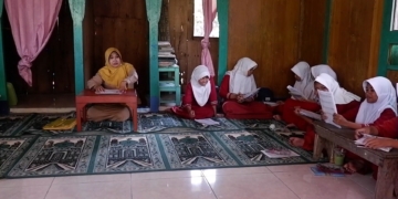 SDN 1 Ploso Demak Diterjang Banjir, Siswa Terpaksa Mengungsi ke Musala