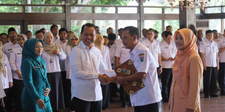 Lantik Eko Djumartono jadi Sekda Kudus, Sam’ani: Kalau Jadi Pejabat Harus Siap Dipaido