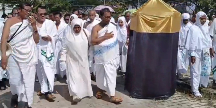 Ratusan Jemaah Calon Haji Demak Jalani Manasik di Bawah Terik