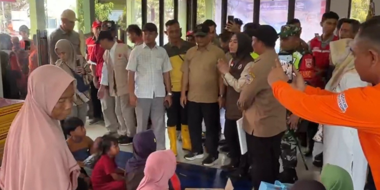 Tanggul Sungai Tuntang Jebol: 13 Ribu Warga Demak Terdampak, Bantuan Masih Minim