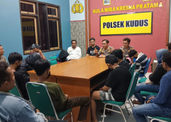 Komplotan Bocil Nekat Curi Tutup Drainase, Demi Dapat Uang Jajan