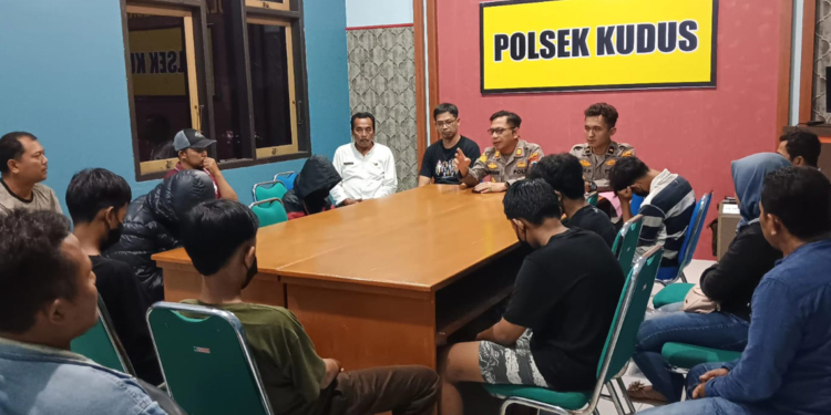 Komplotan Bocil Nekat Curi Tutup Drainase, Demi Dapat Uang Jajan