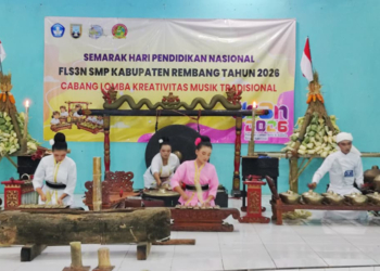 Luar Biasa! Siswa SMPN 2 Sulang Borong 6 Piala di FLS3N Rembang