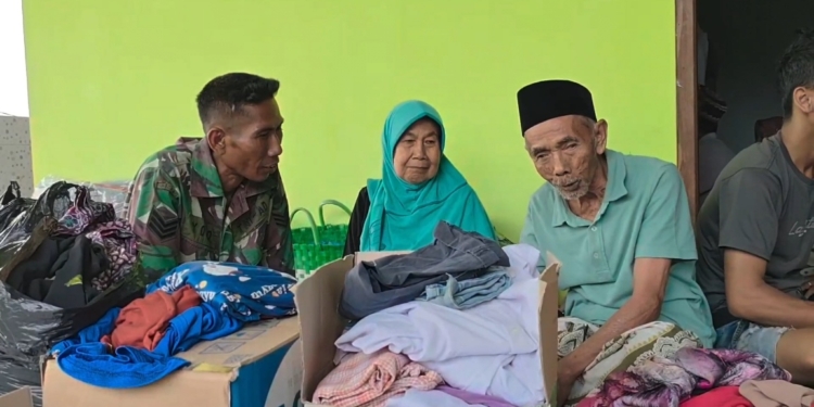 Rumah Ambruk Diterjang Banjir, Pasutri di Demak Ini Tetap Teguh Persiapkan Haji
