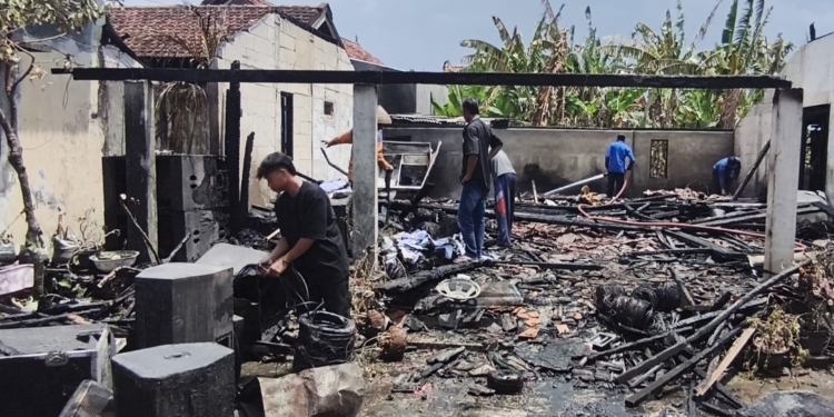 Rumah Warga Mojolawaran Pati Terbakar, Kerugian Capai Seratusan Juta