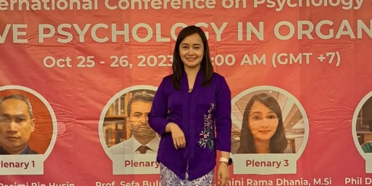 Kartini Modern: Terjepit Emansipasi dan ‘Double Burden’ yang Lelahkan Mental