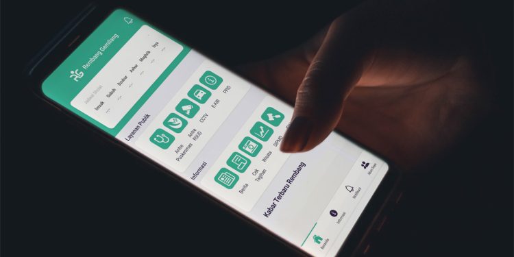 Aplikasi Rembang Gemilang Jadi ‘Pajangan’ di Play Store, Warga: Gak Ada Manfaatnya!