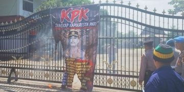 Foto Kapolresta Pati Dibakar saat Demo Tambang, JMPPK: Kami Tidak Undang AMPB